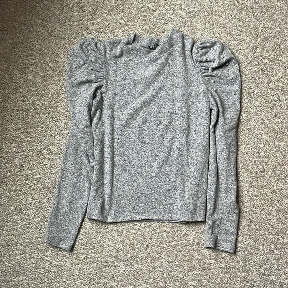 Pearl puff sleeve top